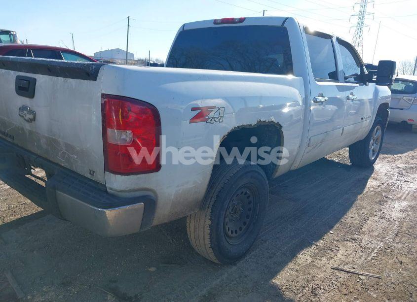 Photo 4 of 2007 Chevrolet Silverado 1500 LT2 (VIN 2GCEK13M371644904)