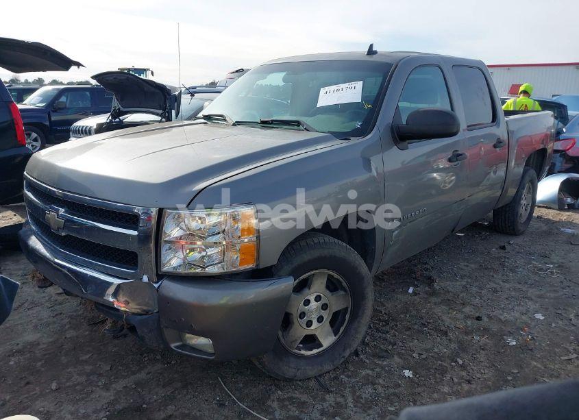 Photo 2 of 2008 Chevrolet Silverado 1500 LT1 (VIN 2GCEK13M381163200)