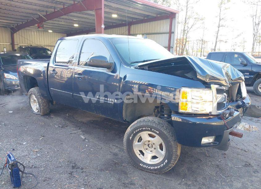 2007 Chevrolet Silverado 1500 LTZ (VIN 2GCEK13M471506806) main photo