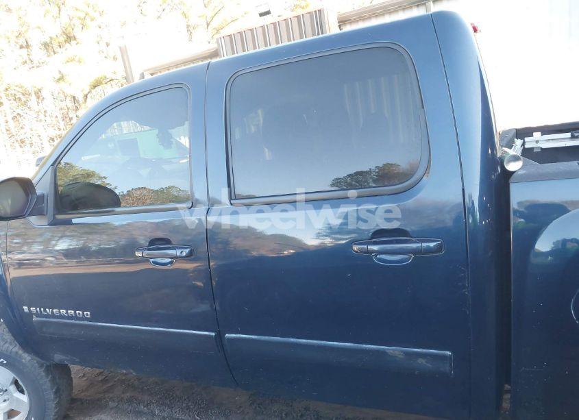 Photo 14 of 2007 Chevrolet Silverado 1500 LTZ (VIN 2GCEK13M471506806)