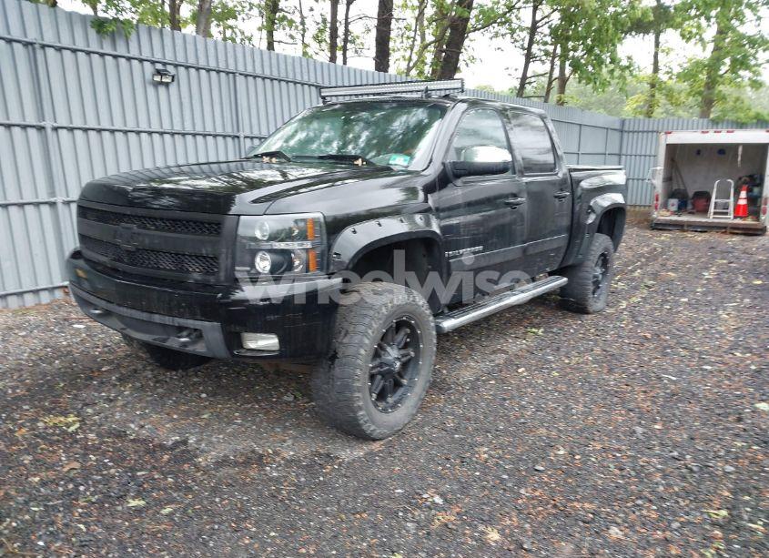 Photo 2 of 2007 Chevrolet Silverado 1500 LTZ (VIN 2GCEK13M471604508)