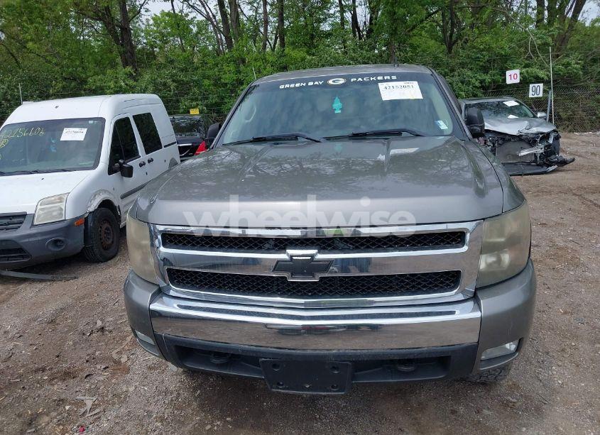Photo 18 of 2007 Chevrolet Silverado 1500 LT1/LT2/LTZ/WORK TRUCK (VIN 2GCEK13M471660691)