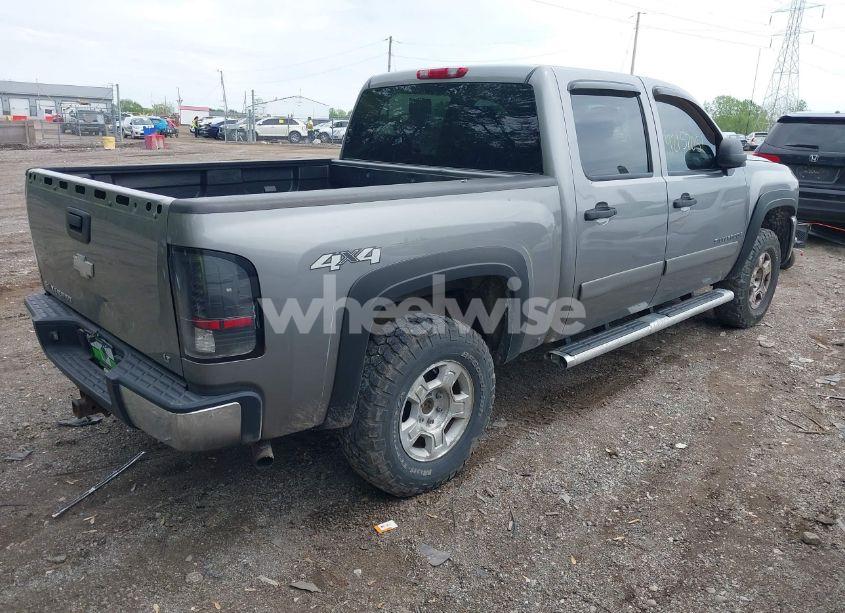 Photo 4 of 2007 Chevrolet Silverado 1500 LT1/LT2/LTZ/WORK TRUCK (VIN 2GCEK13M471660691)
