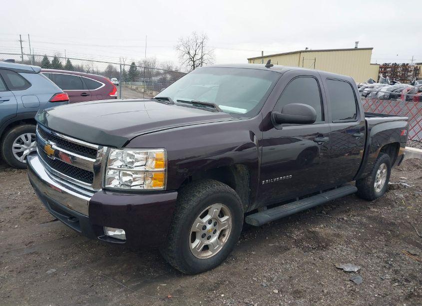 Photo 2 of 2008 Chevrolet Silverado 1500 LT1 (VIN 2GCEK13M581208122)