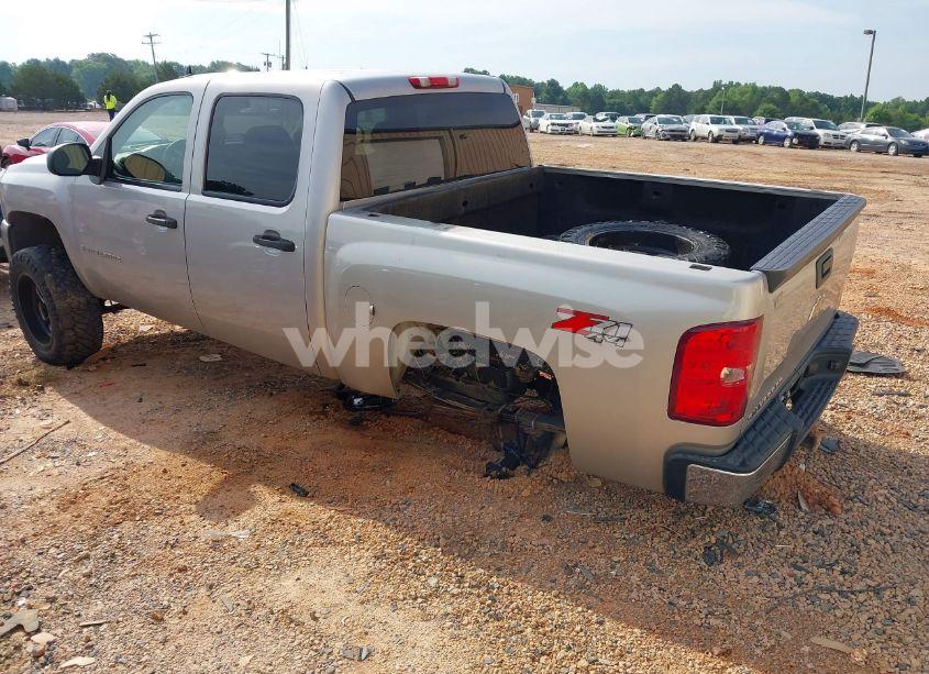 Photo 3 of 2007 Chevrolet Silverado 1500 LT1 (VIN 2GCEK13M671519668)
