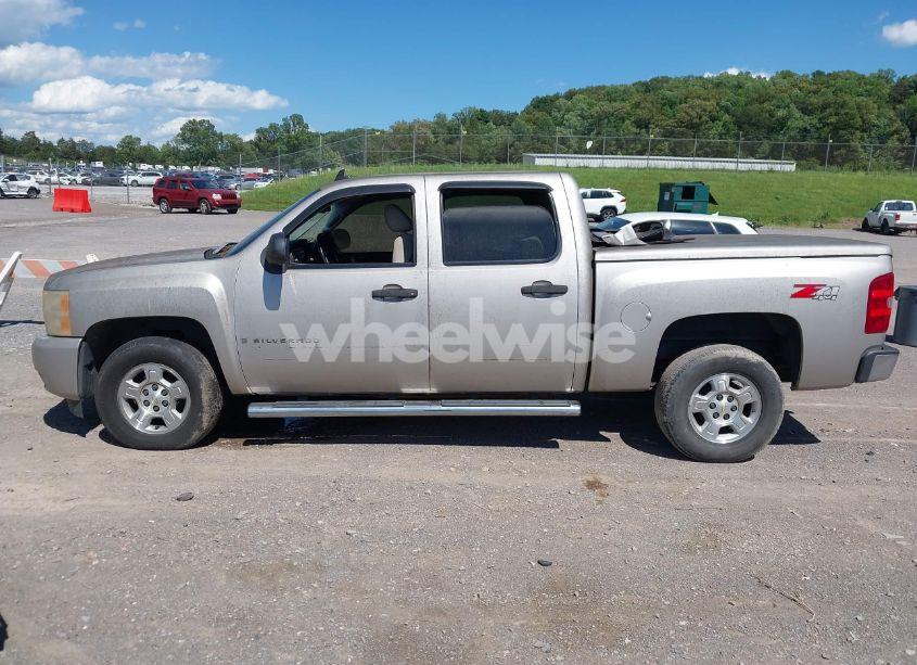 Photo 14 of 2007 Chevrolet Silverado 1500 LT1 (VIN 2GCEK13M671530685)