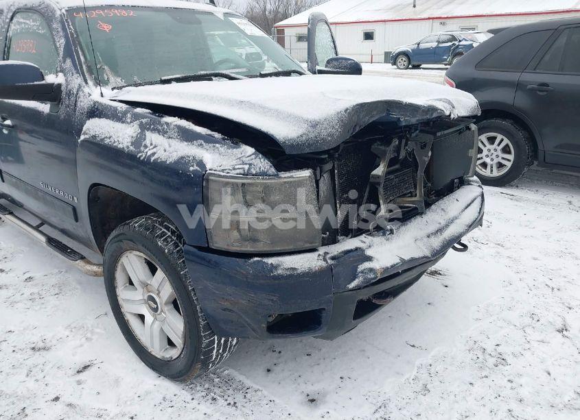 Photo 6 of 2007 Chevrolet Silverado 1500 LTZ (VIN 2GCEK13M771535698)