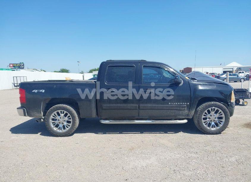 Photo 13 of 2007 Chevrolet Silverado 1500 LTZ (VIN 2GCEK13M771661494)