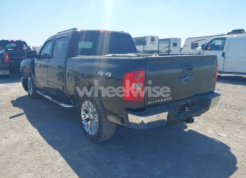 Photo 3 of 2007 Chevrolet Silverado 1500 LTZ (VIN 2GCEK13M771661494)