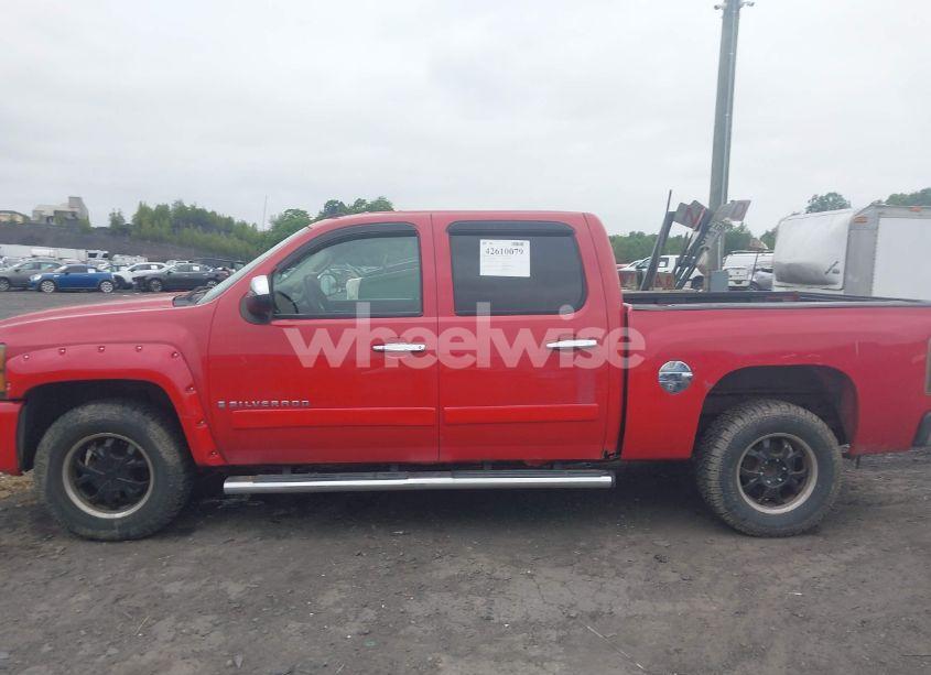 Photo 14 of 2007 Chevrolet Silverado 1500 LT1/LT2/LTZ/WORK TRUCK (VIN 2GCEK13M771670857)