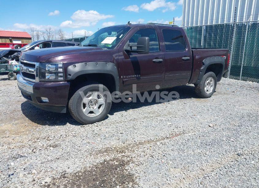 Photo 2 of 2008 Chevrolet Silverado 1500 LT1 (VIN 2GCEK13M781169033)