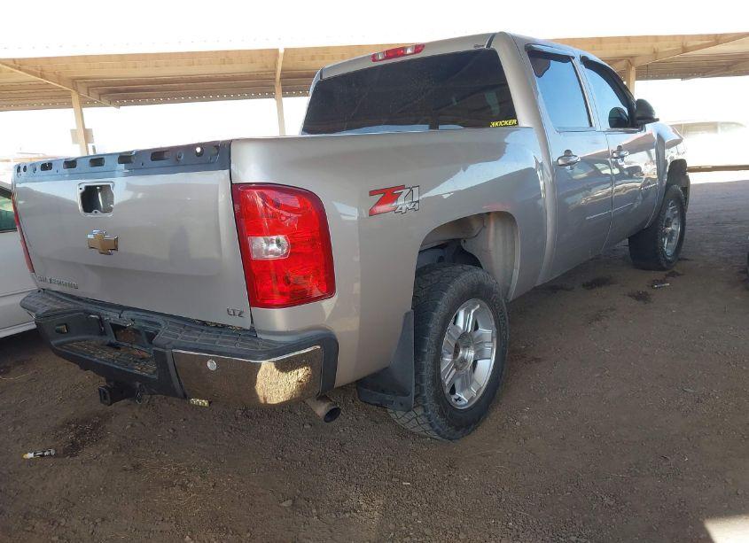 Photo 4 of 2007 Chevrolet Silverado 1500 LTZ (VIN 2GCEK13M871563283)