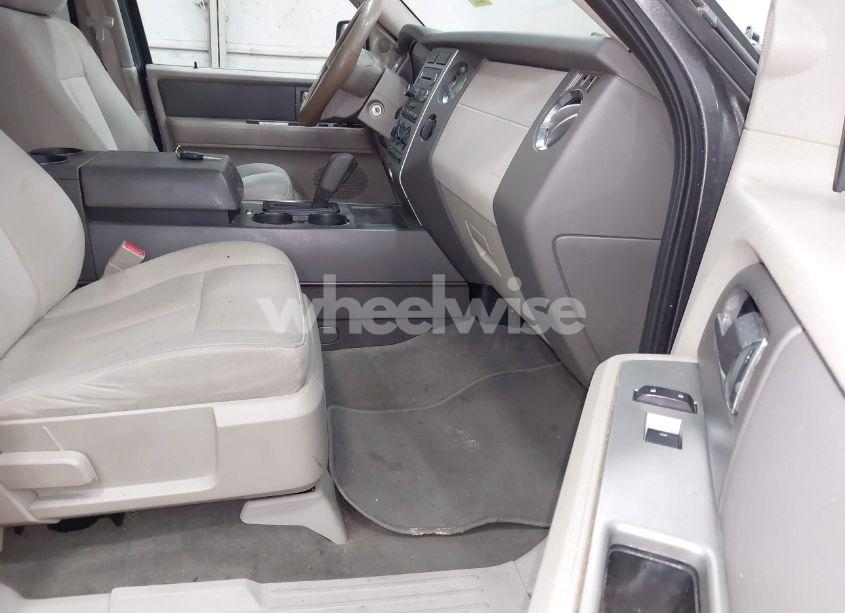 Photo 5 of 2013 Cadillac Srx PERFORMANCE COLLECTION (VIN 2GCEK13M971******)