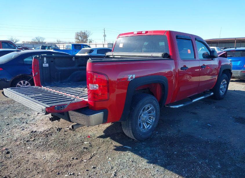 Photo 4 of 2007 Chevrolet Silverado 1500 LT1 (VIN 2GCEK13M971526579)