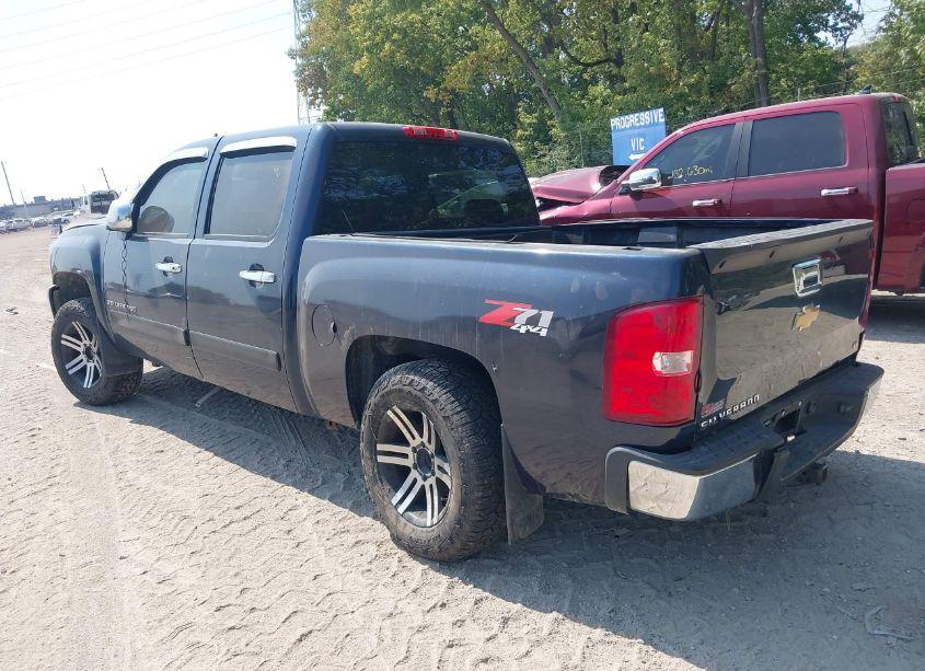 Photo 3 of 2007 Chevrolet Silverado 1500 LT1 (VIN 2GCEK13M971543687)