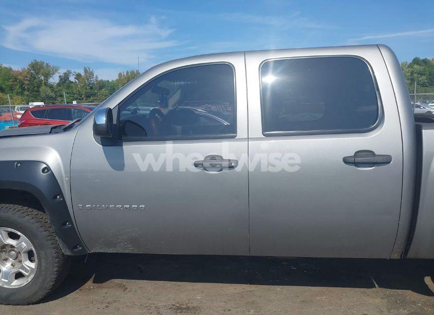 Photo 14 of 2007 Chevrolet Silverado 1500 WORK TRUCK (VIN 2GCEK13M971664073)
