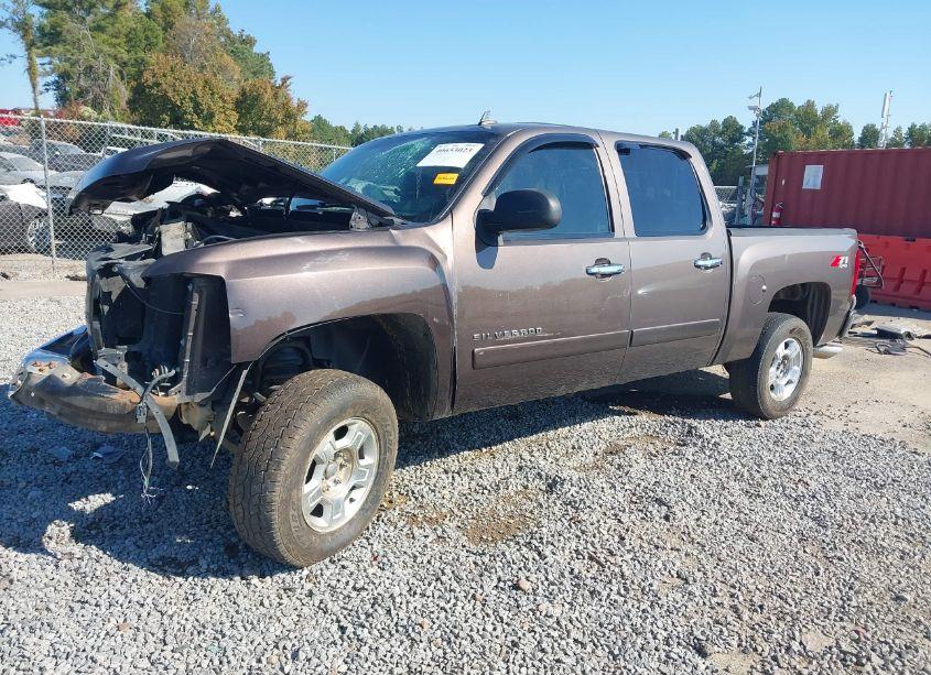 Photo 2 of 2008 Chevrolet Silverado 1500 LT1 (VIN 2GCEK13M981111134)