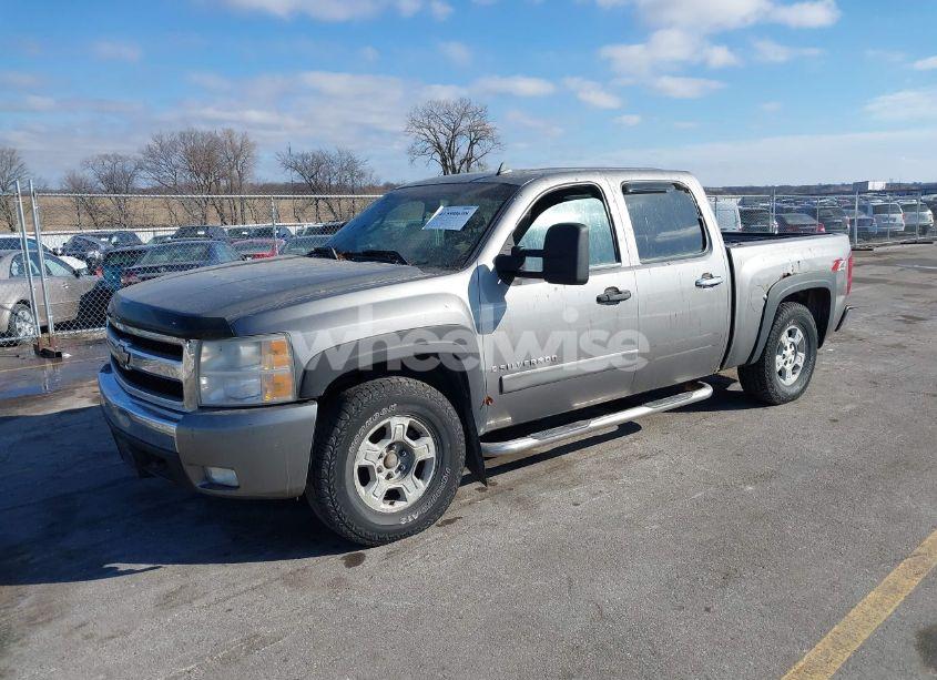 Photo 2 of 2007 Chevrolet Silverado 1500 LT1 (VIN 2GCEK13MX71529698)