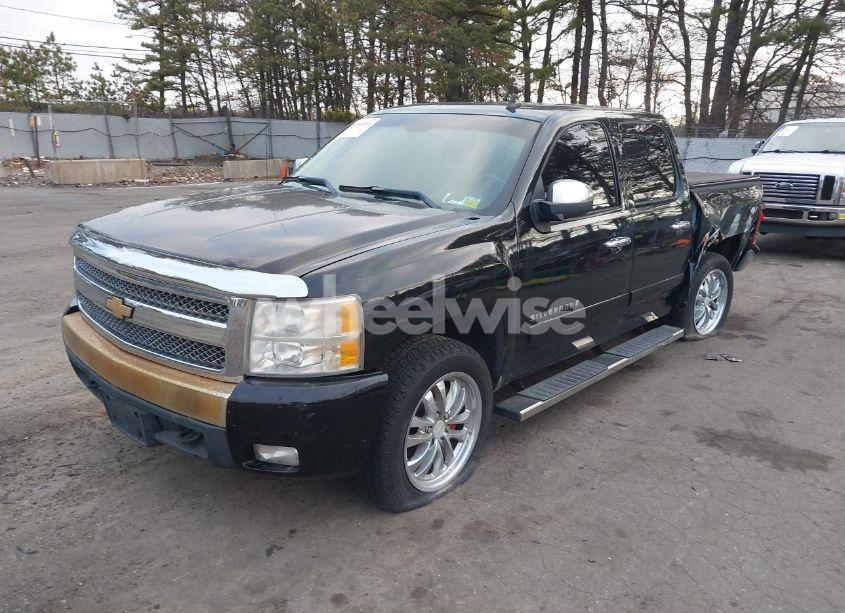 Photo 2 of 2007 Chevrolet Silverado 1500 LTZ (VIN 2GCEK13MX71643278)