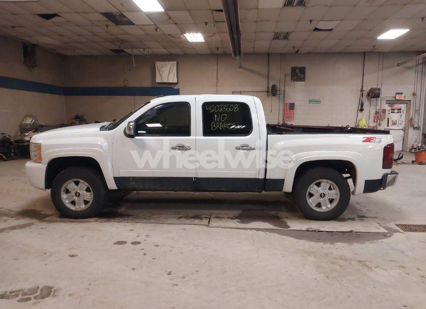 Photo 14 of 2007 Chevrolet Silverado 1500 LT2 (VIN 2GCEK13MX71677513)