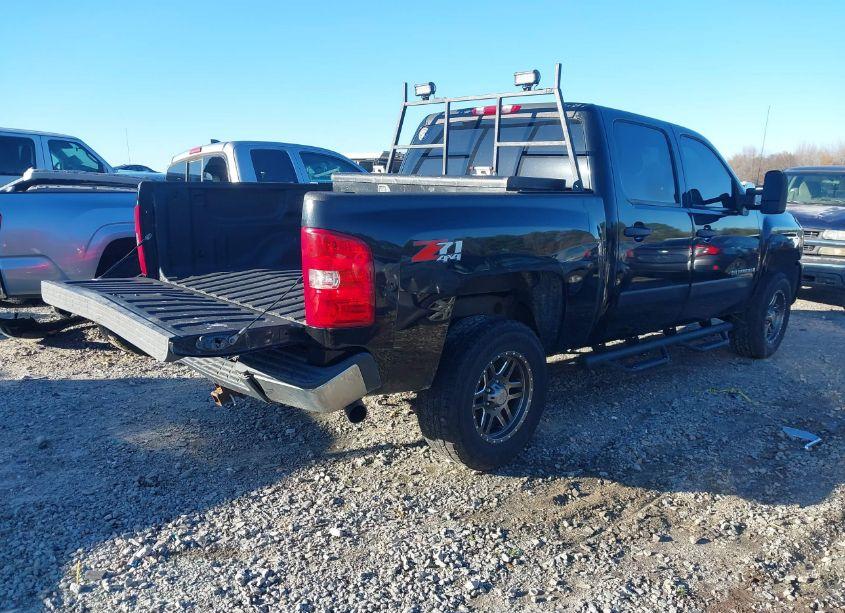 Photo 4 of 2008 Chevrolet Silverado 1500 LT1 (VIN 2GCEK13MX81100479)