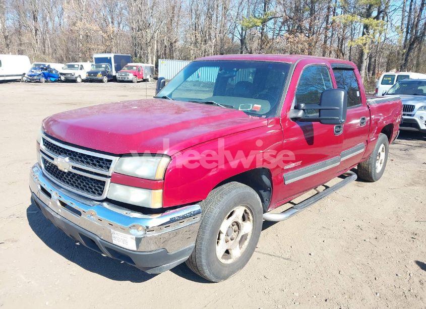 Photo 2 of 2006 Chevrolet Silverado 1500 LT1 (VIN 2GCEK13N061244970)
