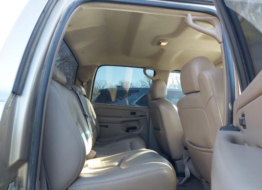 Photo 8 of 2004 Chevrolet Silverado 1500 Z71 (VIN 2GCEK13T041320960)