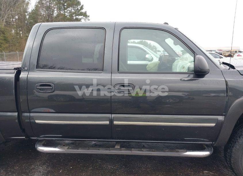 Photo 13 of 2004 Chevrolet Silverado 1500 LS (VIN 2GCEK13T041417270)