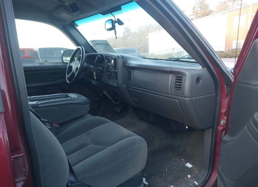 Photo 5 of 2005 Chevrolet Silverado 1500 LS (VIN 2GCEK13T051155140)