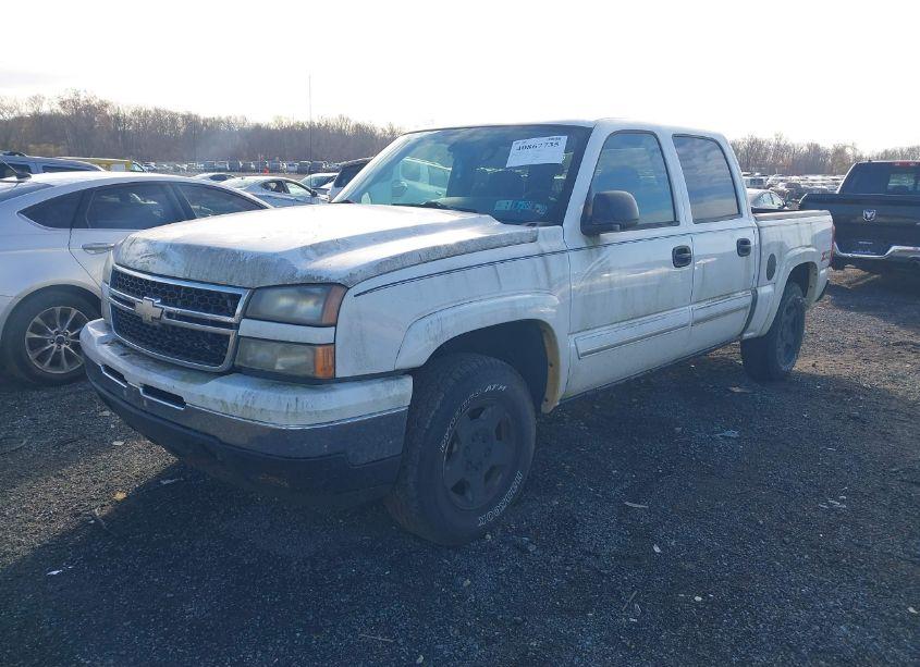Photo 2 of 2006 Chevrolet Silverado 1500 LT1 (VIN 2GCEK13T061217489)