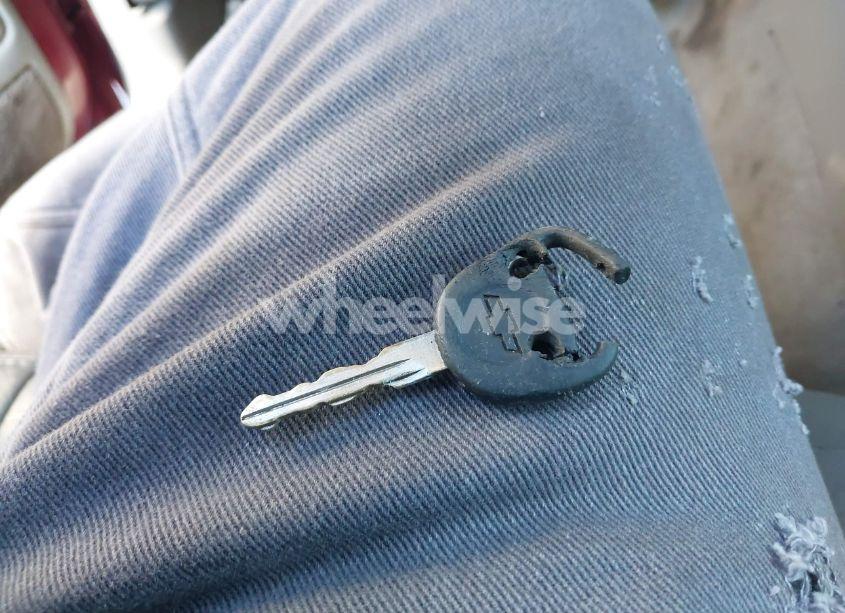 Photo 11 of 2004 Chevrolet Silverado 1500 LT (VIN 2GCEK13T141321132)