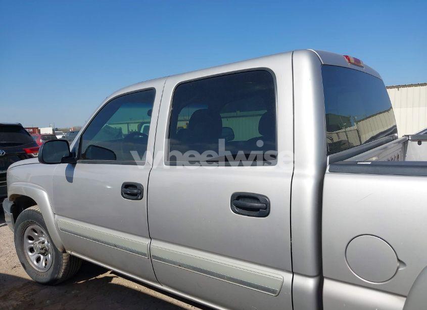 Photo 15 of 2005 Chevrolet Silverado 1500 Z71 (VIN 2GCEK13T151142140)