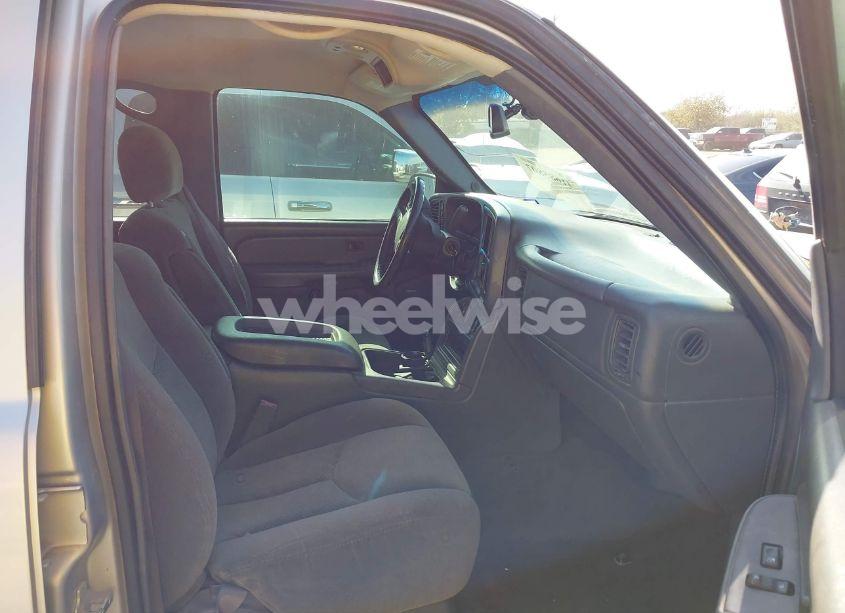 Photo 5 of 2005 Chevrolet Silverado 1500 Z71 (VIN 2GCEK13T151142140)