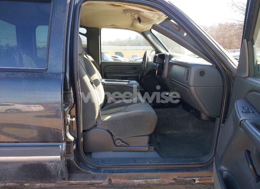 Photo 5 of 2005 Chevrolet Silverado 1500 Z71 (VIN 2GCEK13T251146147)