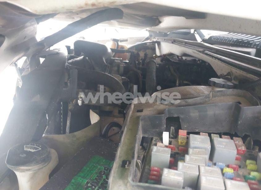 Photo 10 of 2004 Chevrolet Silverado 1500 Z71 (VIN 2GCEK13T341330642)