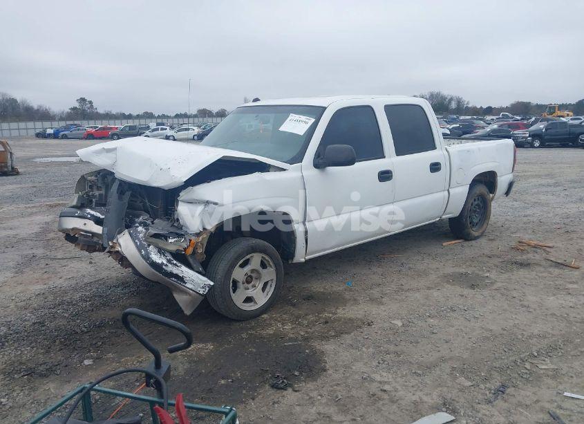 Photo 2 of 2004 Chevrolet Silverado 1500 Z71 (VIN 2GCEK13T341330642)