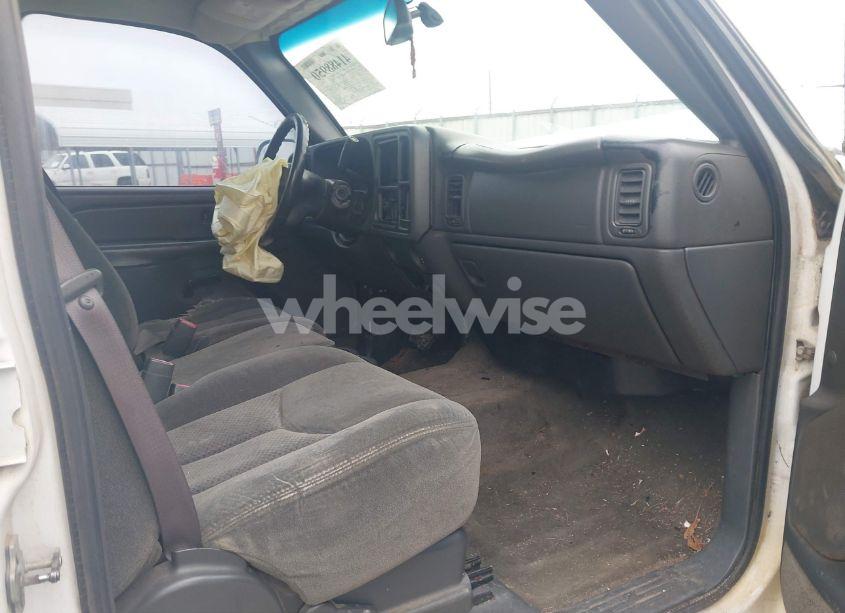 Photo 5 of 2004 Chevrolet Silverado 1500 Z71 (VIN 2GCEK13T341330642)