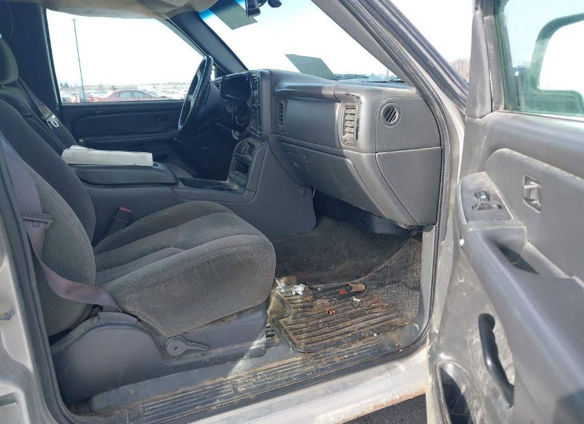 Photo 5 of 2004 Chevrolet Silverado 1500 Z71 (VIN 2GCEK13T341423841)