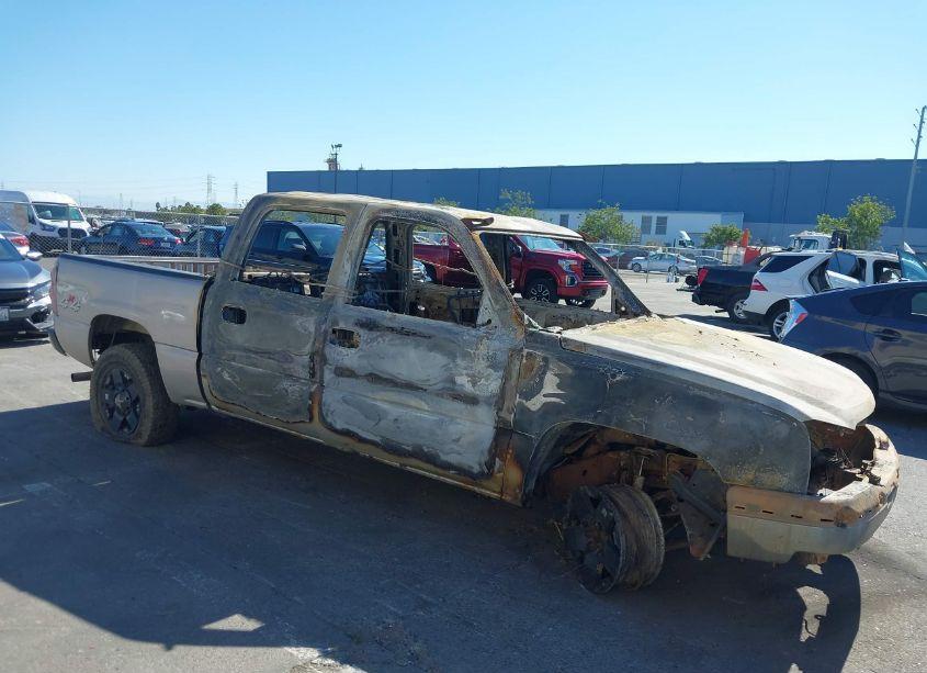 2005 Chevrolet Silverado 1500 LS (VIN 2GCEK13T351171770) main photo