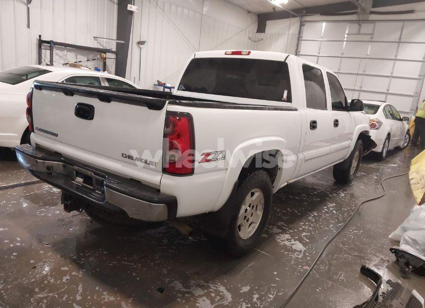 Photo 4 of 2005 Chevrolet Silverado 1500 Z71 (VIN 2GCEK13T351236438)