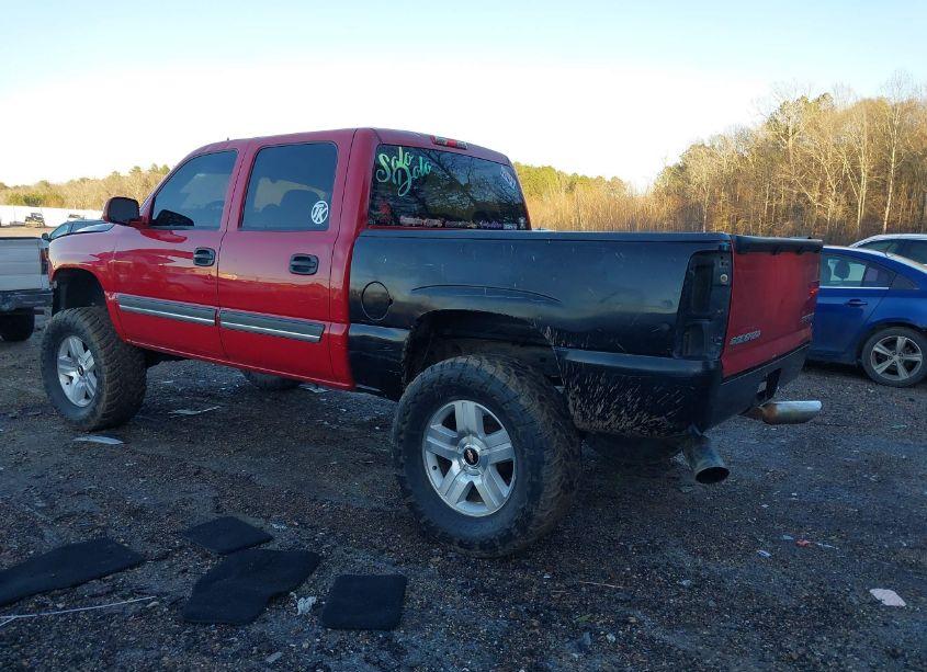 Photo 3 of 2005 Chevrolet Silverado 1500 LT (VIN 2GCEK13T351271755)