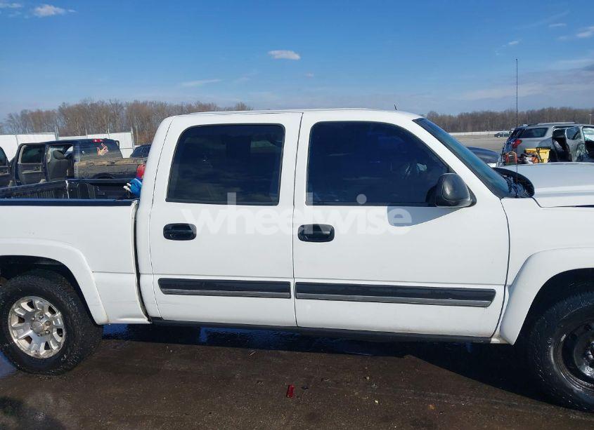Photo 13 of 2004 Chevrolet Silverado 1500 Z71 (VIN 2GCEK13T541343313)
