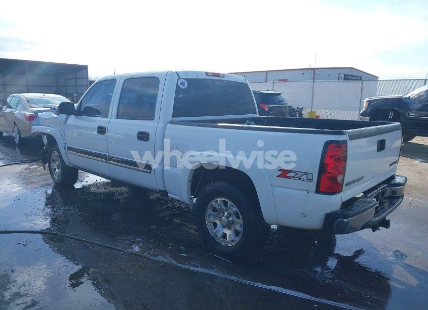 Photo 3 of 2004 Chevrolet Silverado 1500 Z71 (VIN 2GCEK13T541343313)