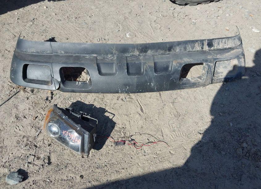 Photo 12 of 2005 Chevrolet Silverado 1500 LS (VIN 2GCEK13T551158129)