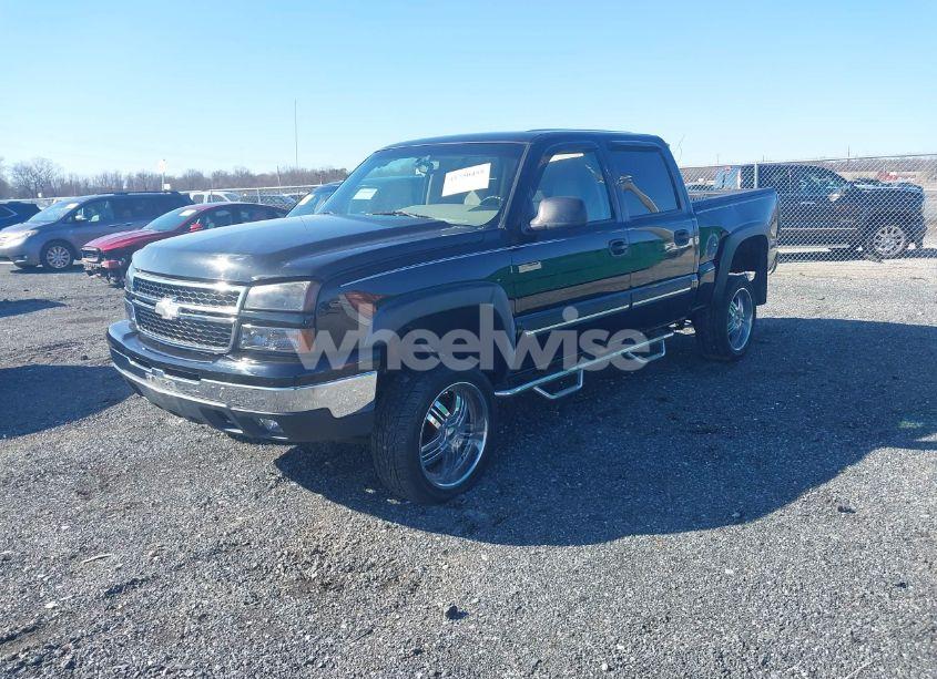 Photo 2 of 2006 Chevrolet Silverado 1500 LT1 (VIN 2GCEK13T561179306)