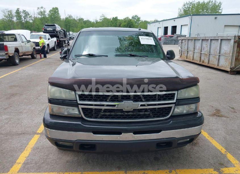 Photo 13 of 2006 Chevrolet Silverado 1500 LS/LT1/LT2/LT3 (VIN 2GCEK13T561356470)