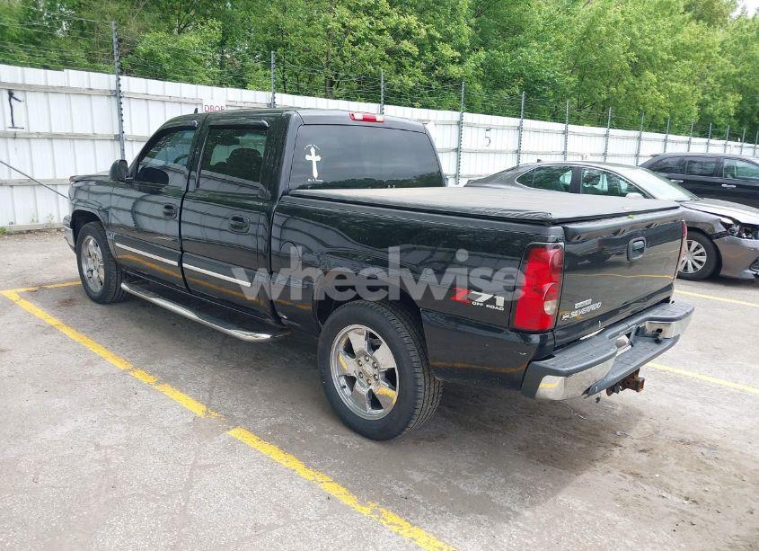 Photo 3 of 2006 Chevrolet Silverado 1500 LS/LT1/LT2/LT3 (VIN 2GCEK13T561356470)