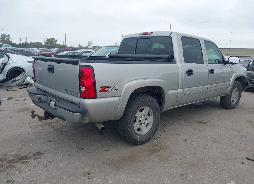 Photo 4 of 2005 Chevrolet Silverado 1500 Z71 (VIN 2GCEK13T651373888)