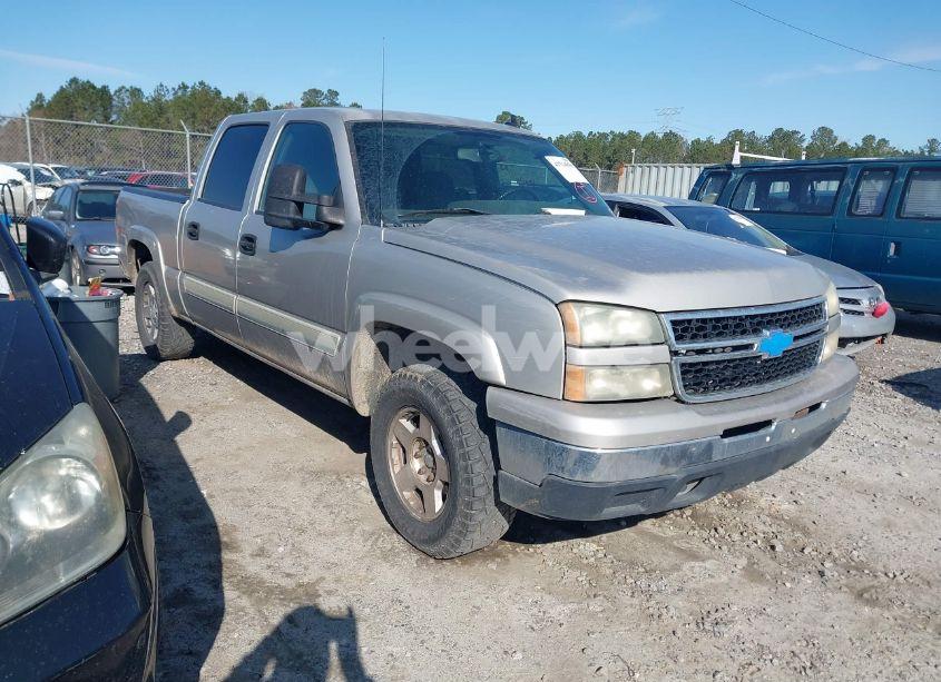2006 Chevrolet Silverado 1500 LT1 (VIN 2GCEK13T661211745) main photo