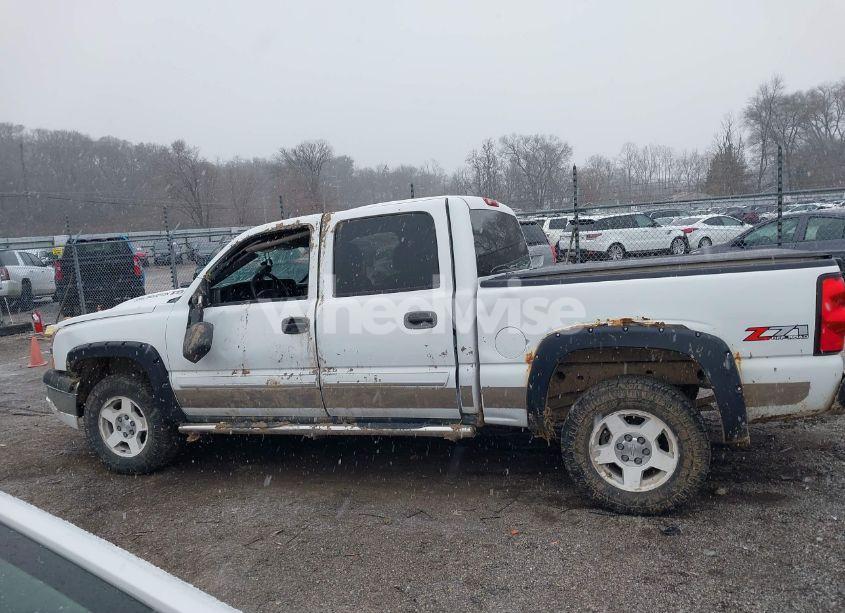 Photo 14 of 2004 Chevrolet Silverado 1500 LS (VIN 2GCEK13T741427729)